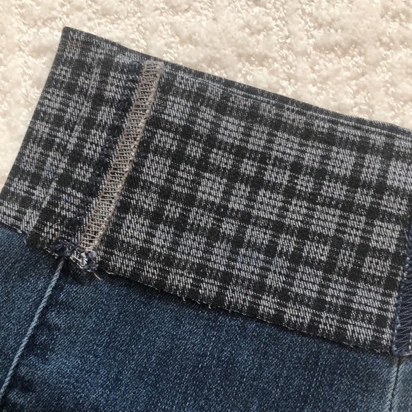 Judy Blue jeans - Picture 2 of 9